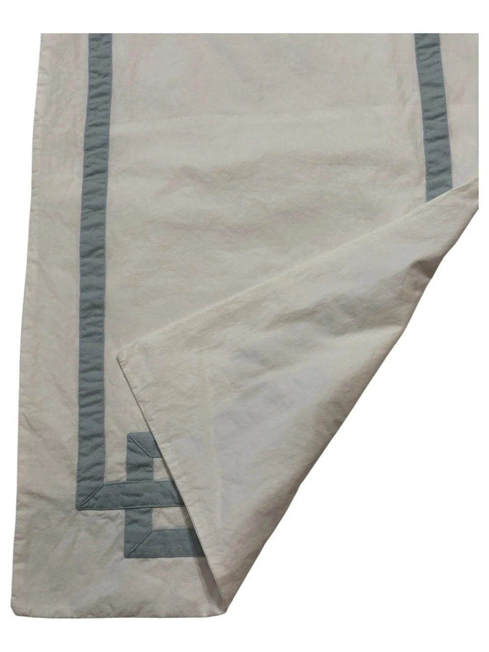 2 Villa Nobel Excellence White Pillow Shams Standard Greek Key Lt Blue Applique